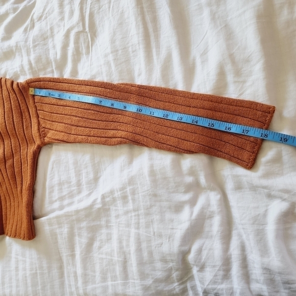 Forever 21 cropped ribbed Rusty Orange crew neck sweater top size medium - Picture 3 of 5